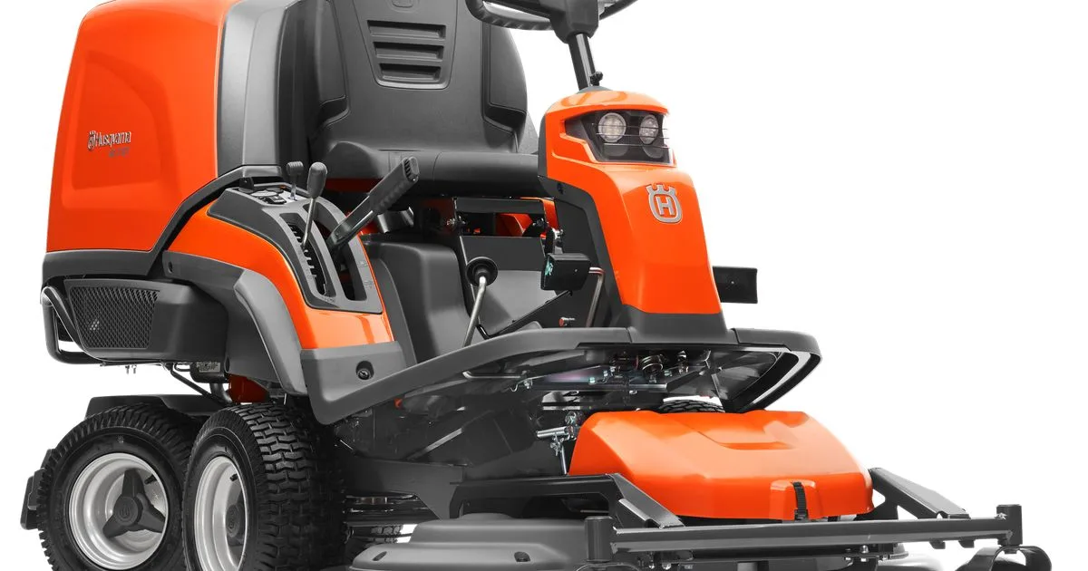 Husqvarna Trattorino tagliaerba Rider Husqvarna RC 318T