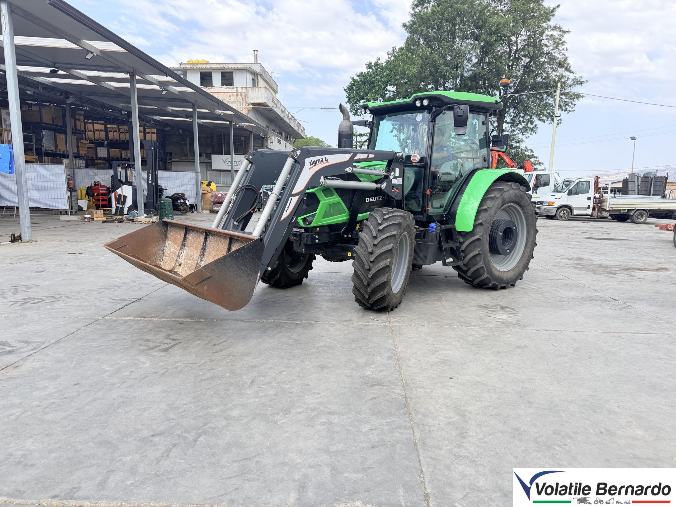 DEUTZ-FAHR 6135C USATO CON PALA CARICATRICE SIGMA4 PLATINUM