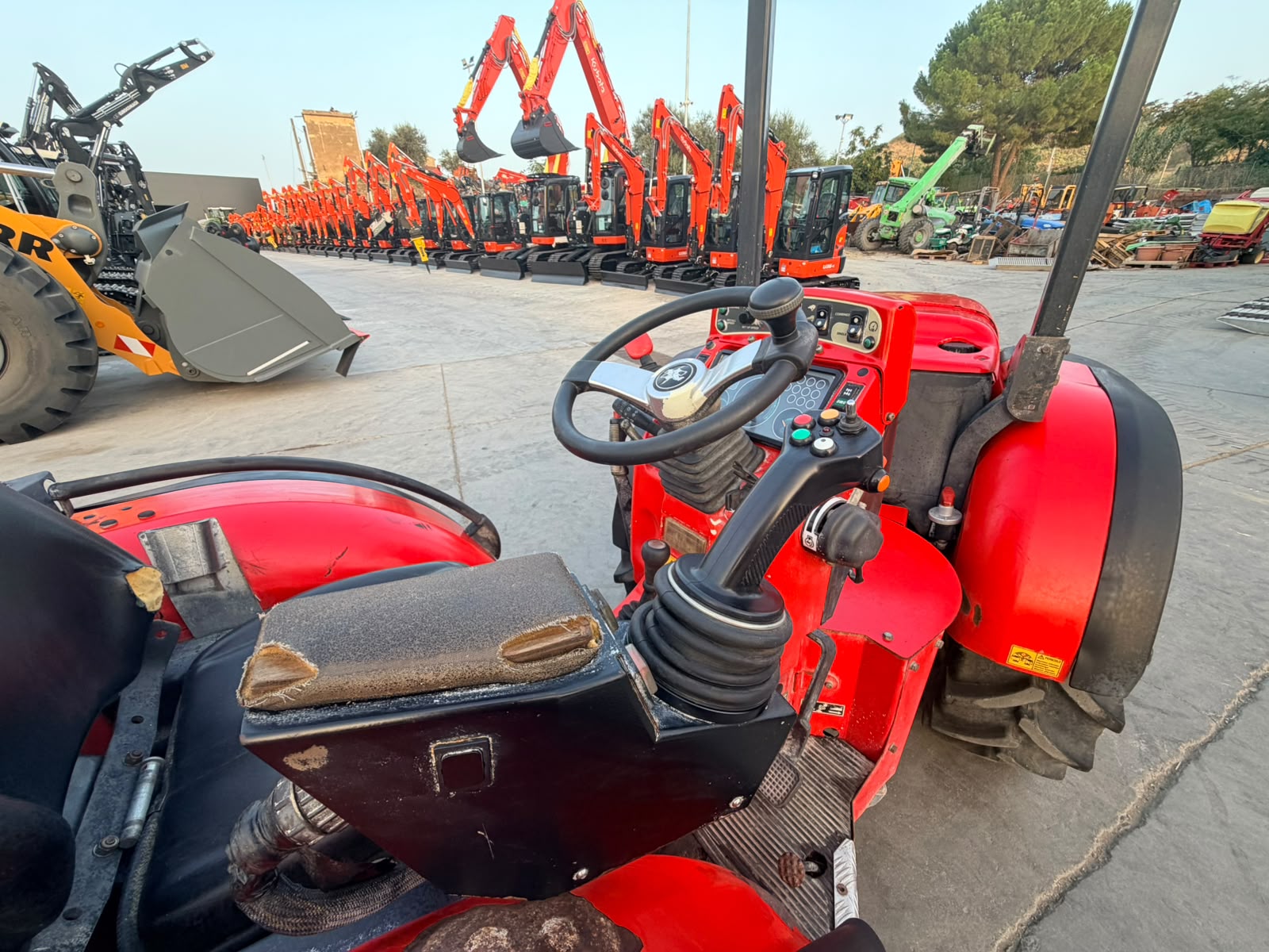 Antonio Carraro SRH 8900 TRATTORE USATO