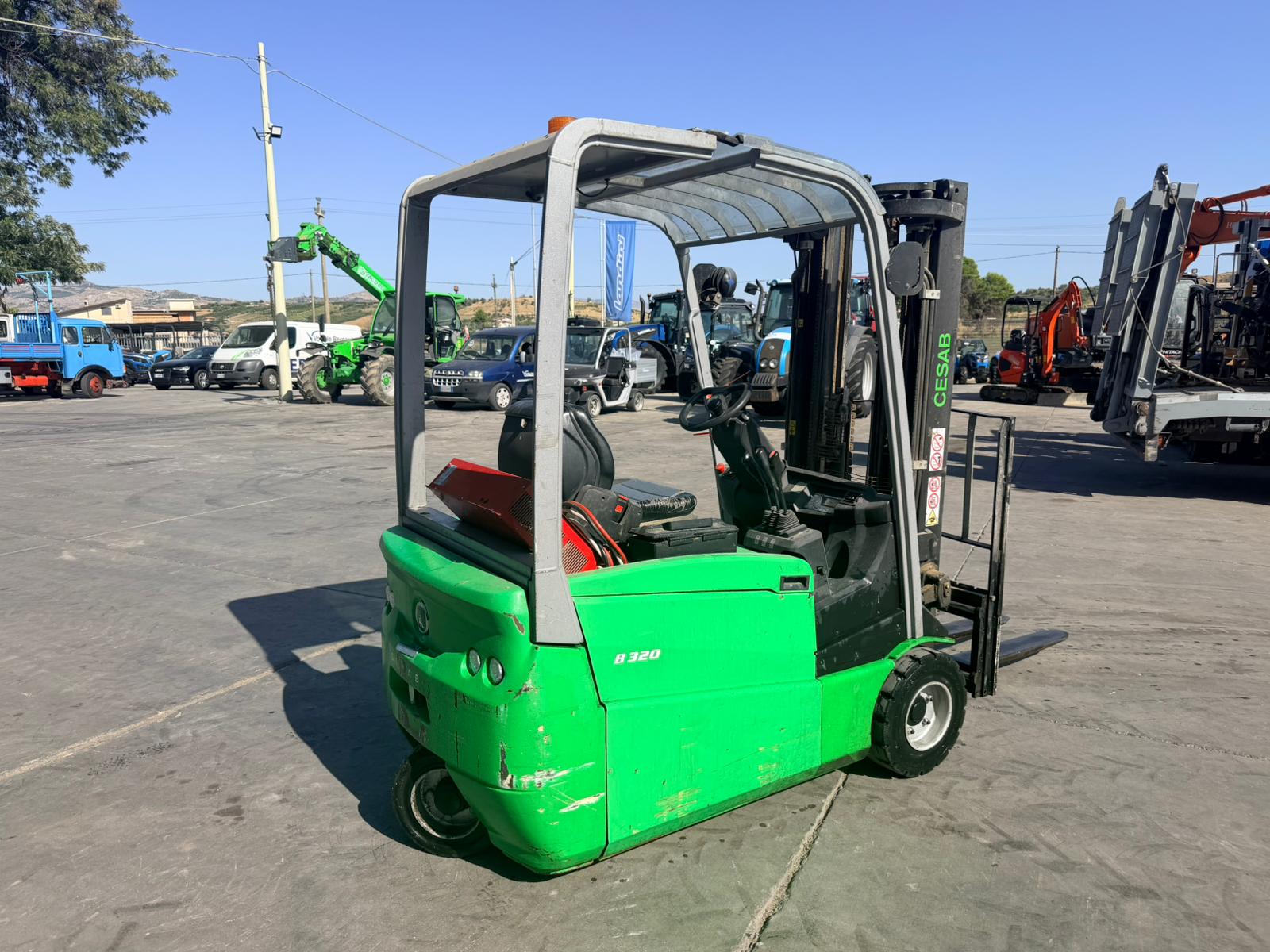 CESAB B320 USATO – CARRELLO ELEVATORE ELETTRICO