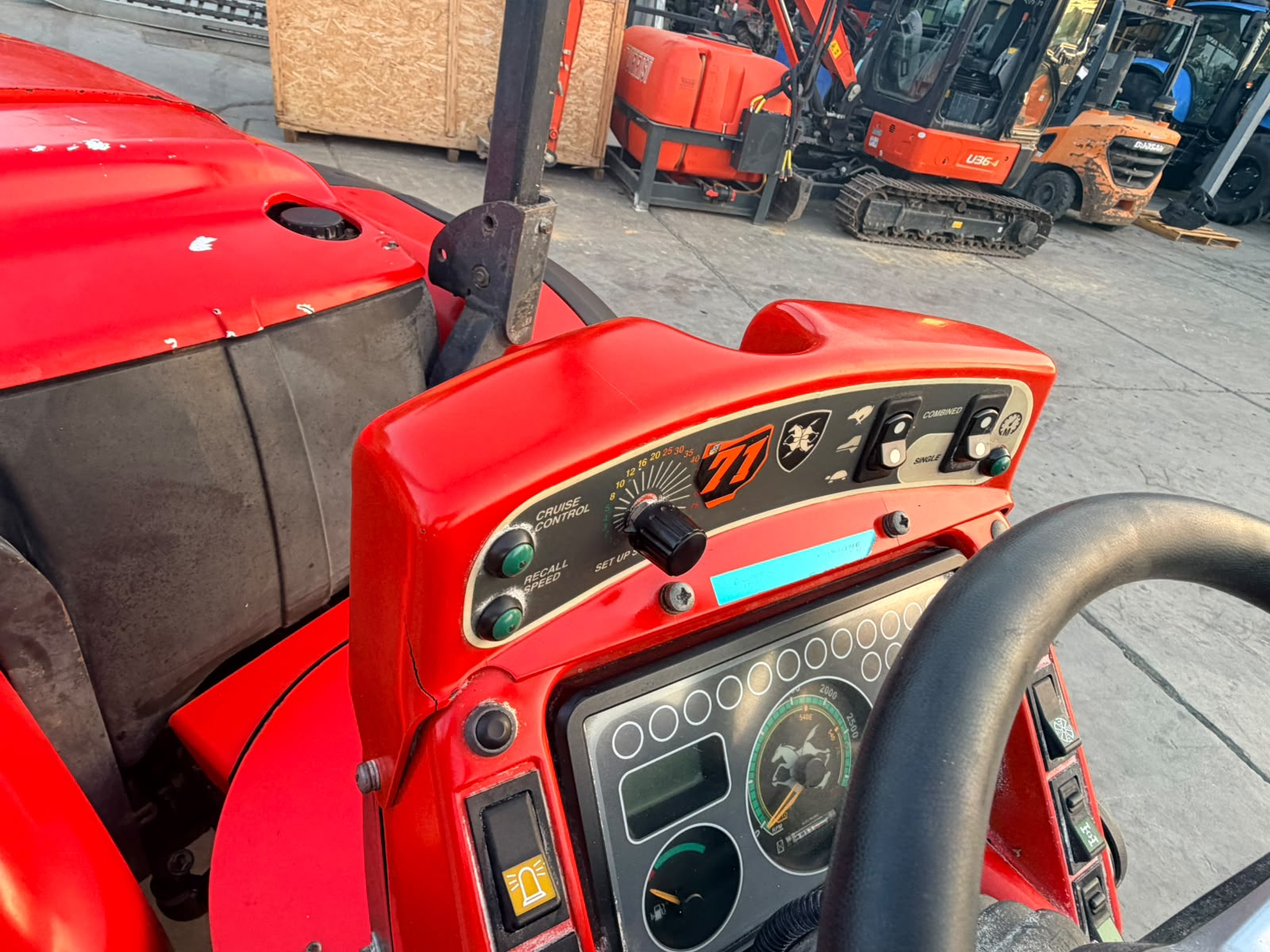 Antonio Carraro SRH 8900 TRATTORE USATO