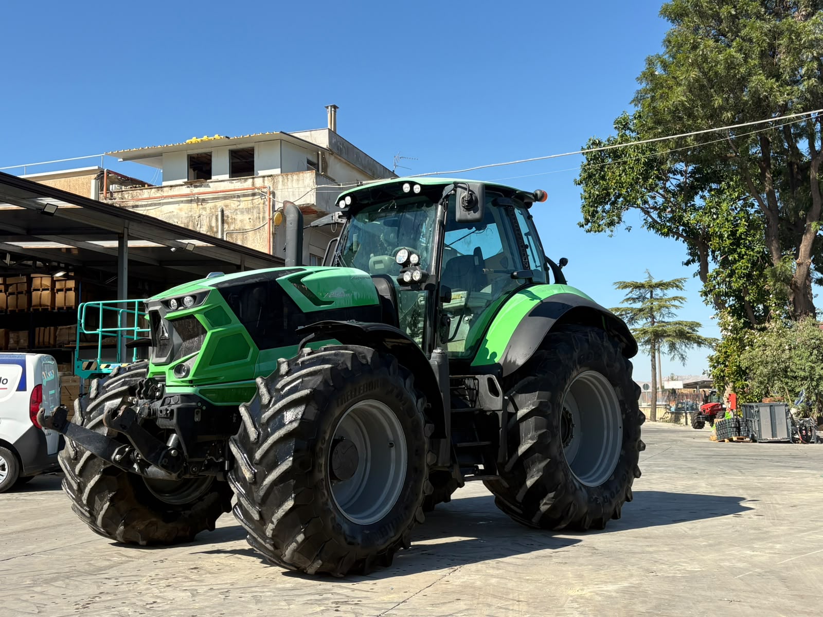 DEUTZ-FAHR 7250 TTV USATO – TRATTORE AGRICOLO ANNO 2020