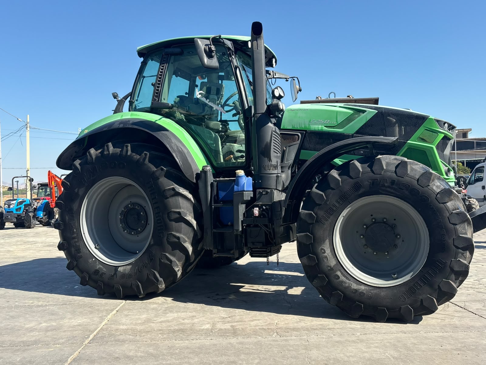 DEUTZ-FAHR 7250 TTV USATO – TRATTORE AGRICOLO ANNO 2020