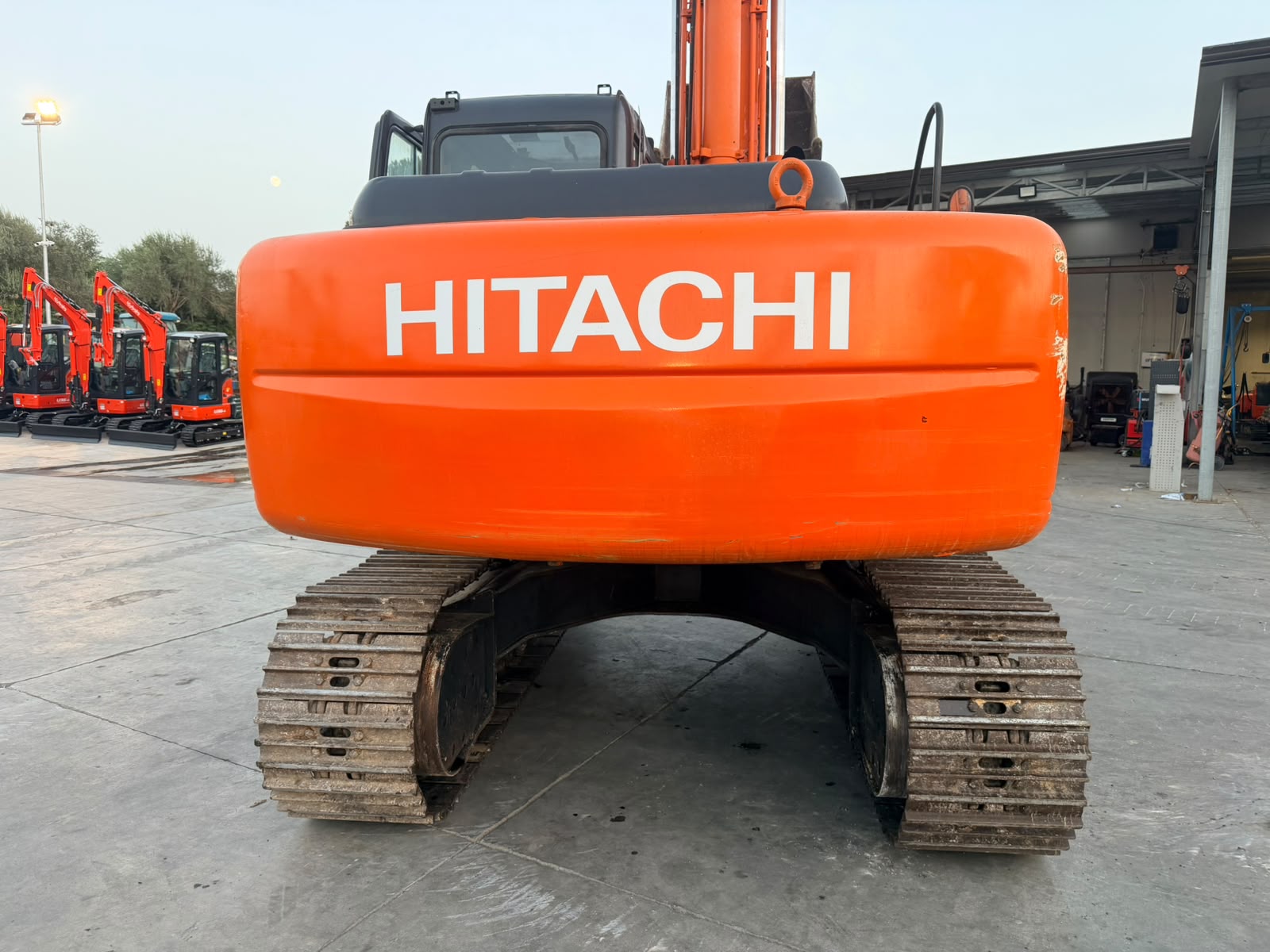 HITACHI ZAXIS 180 LCN ESCAVATORE USATO