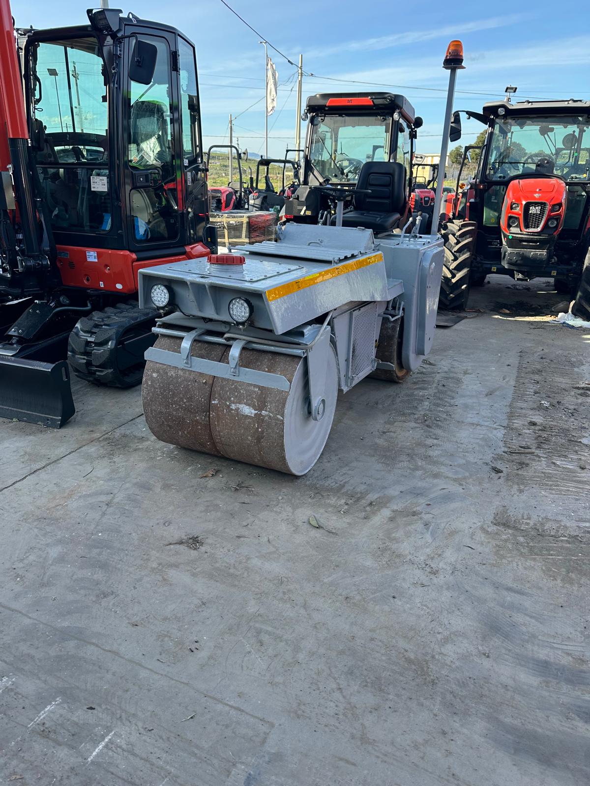 Rullo Costipatore marca Dynapac mod. CG