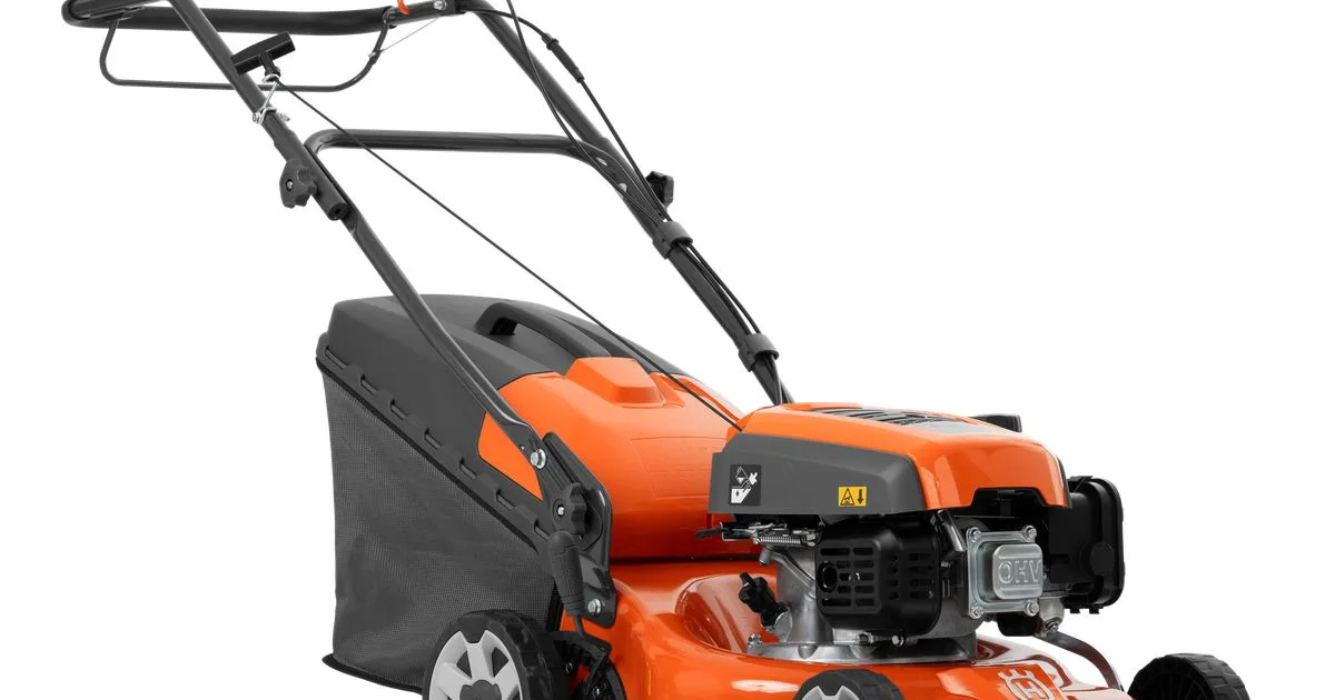 Husqvarna Tagliaerba Husqvarna LC 140SP